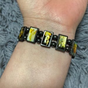 Stretchy angel bracelet